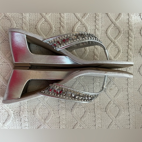 East 5th Elegant Silver Women's Rhinestone Sandals Women’s size 8.5 - Picture 8 of 11
